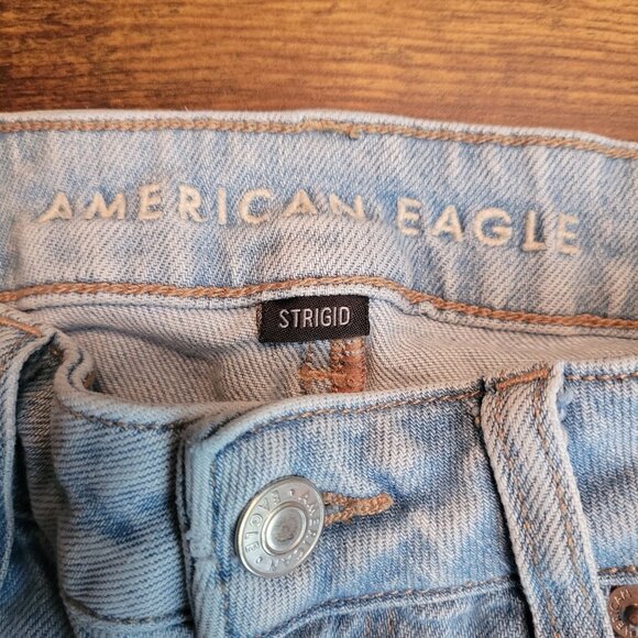 American Eagle Jeans Size 0 R Strigid Mom High Rise Light Wash Stretch Denim - Picture 4 of 11